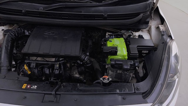 Second-hand 2022 Hyundai Aura SX Plus AMT Diesel for sale in Bangalore-34