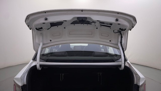 Second-hand 2022 Hyundai Aura SX Plus AMT Diesel for sale in Bangalore-30