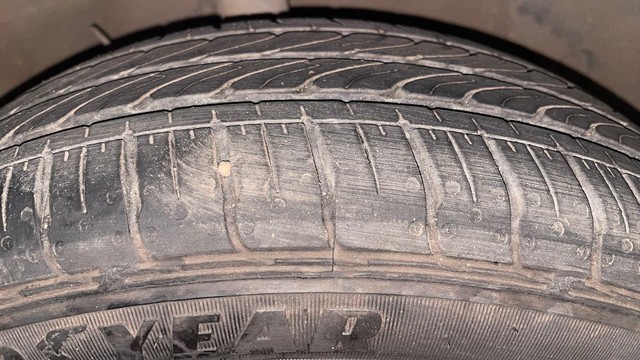 Second-hand 2022 Hyundai Aura SX Plus AMT Diesel for sale in Bangalore-37