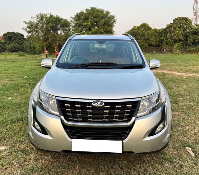 Second-hand 2019 Mahindra XUV500 W9 2WD for sale in Patiala-3