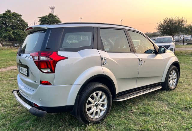 Second-hand 2019 Mahindra XUV500 W9 2WD for sale in Patiala-5
