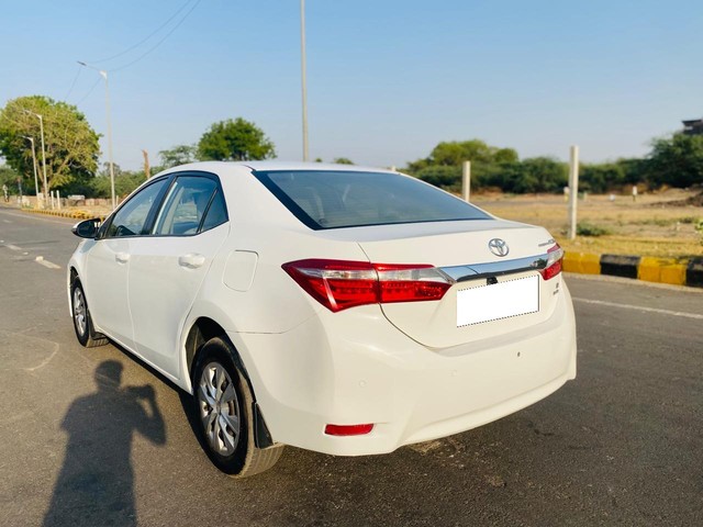 Second-hand 2016 Toyota Corolla Altis D-4D J for sale in Ahmedabad-7