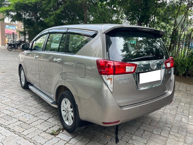 Second-hand 2016 Toyota Innova 2.5 G (Diesel) 7 Seater BS IV for sale in Patiala-4