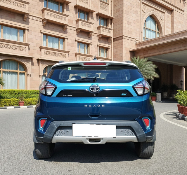 Second-hand 2021 Tata Nexon EV XZ Plus for sale in New Delhi-2