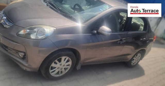 Second-hand 2013 Honda Amaze VX Diesel for sale in Vellore-1
