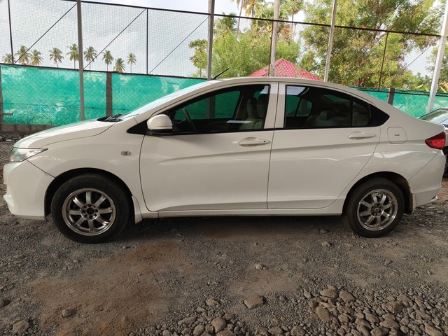 Second-hand 2015 Honda City i DTEC E for sale in Erode-3