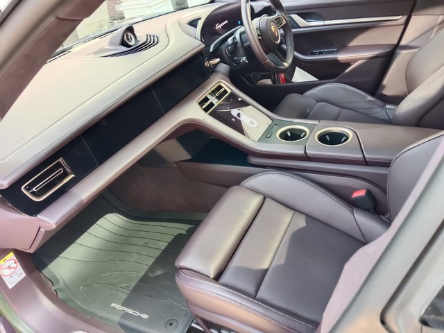 Second-hand 2022 Porsche Taycan Turbo 2022-2024 for sale in New Delhi-3