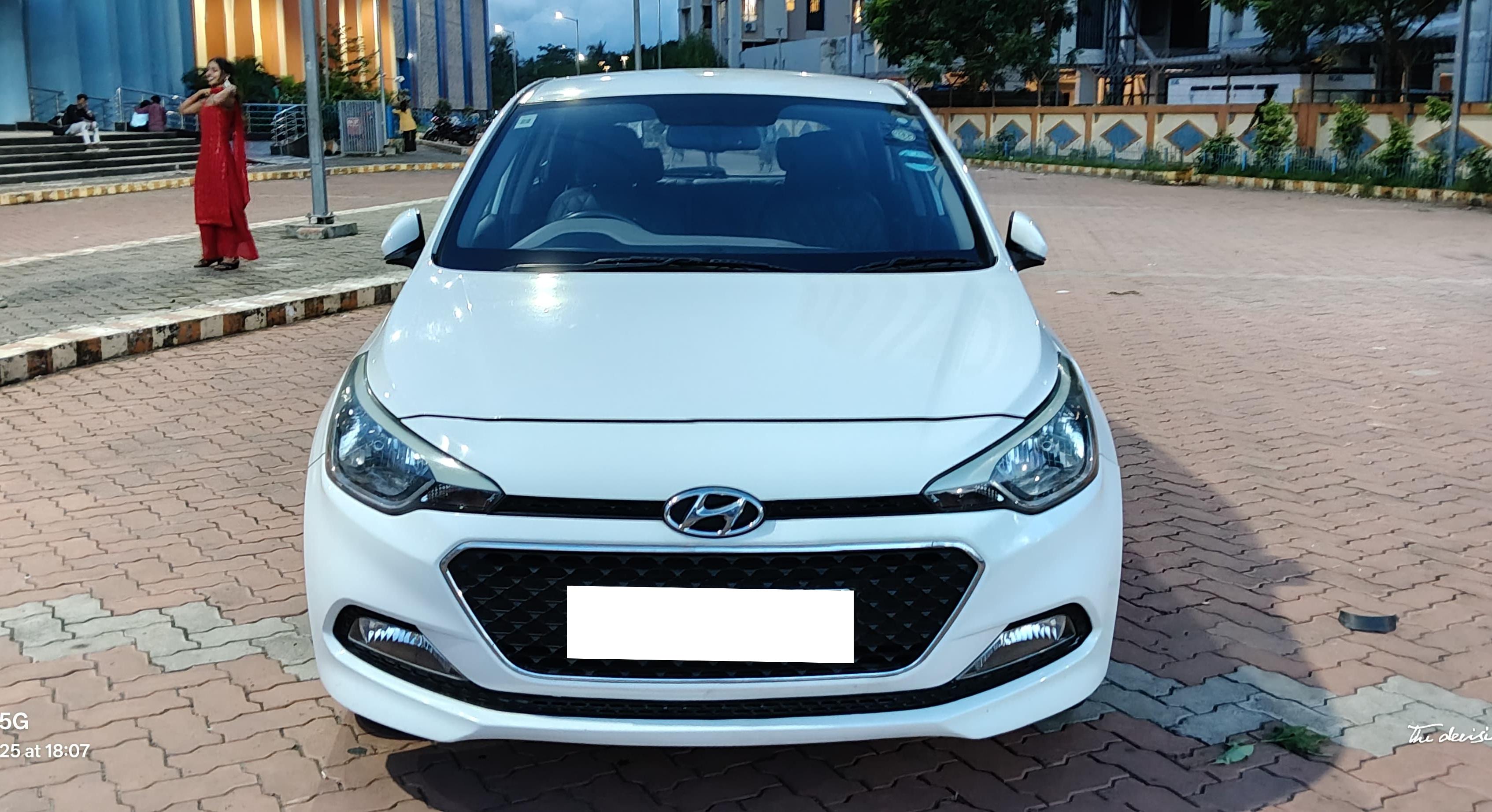 Used Hyundai i20 Asta 1.2 Car in Kolkata, 2015 Model - Find Best Deals