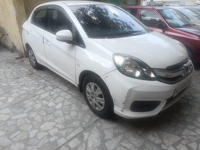 Second-hand 2017 Honda Amaze S Petrol BSIV for sale in Ghaziabad