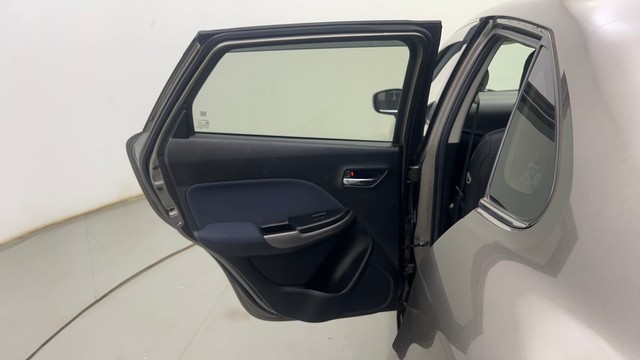 Second-hand 2021 Maruti Baleno Zeta Diesel for sale in Kolkata-37