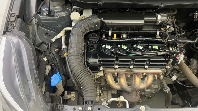 Second-hand 2021 Maruti Baleno Zeta Diesel for sale in Kolkata-35