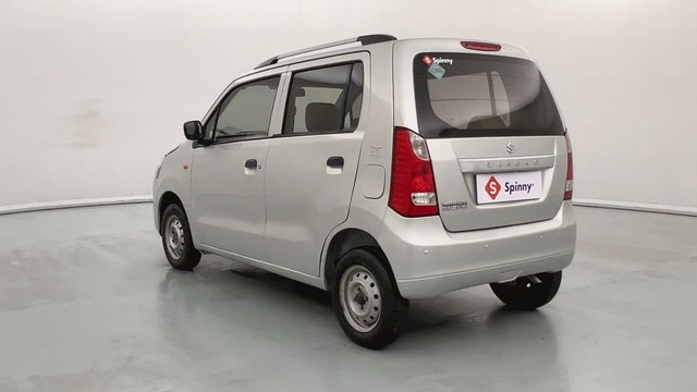 Second-hand 2018 Maruti Wagon R CNG LXI for sale in Kanpur-5