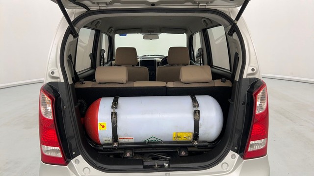 Second-hand 2018 Maruti Wagon R CNG LXI for sale in Kanpur-9