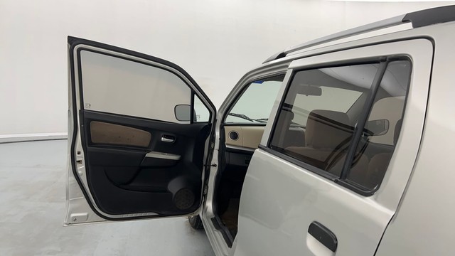 Second-hand 2018 Maruti Wagon R CNG LXI for sale in Kanpur-26