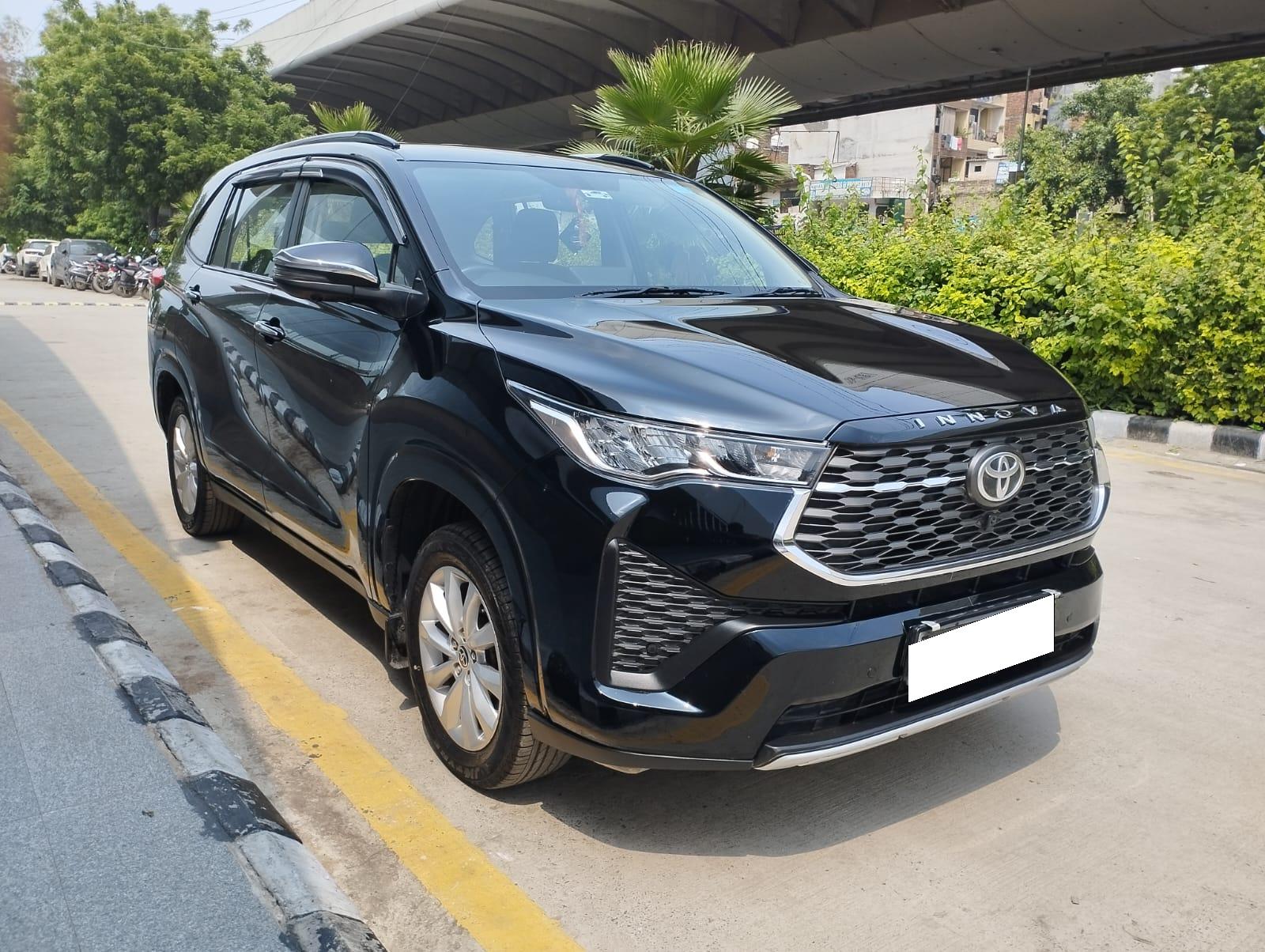 Toyota Innova Hycross ZX(O) Hybrid On Road Price (Petrol