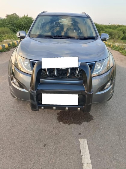 Second-hand 2016 Mahindra XUV500 W4 for sale in Hyderabad