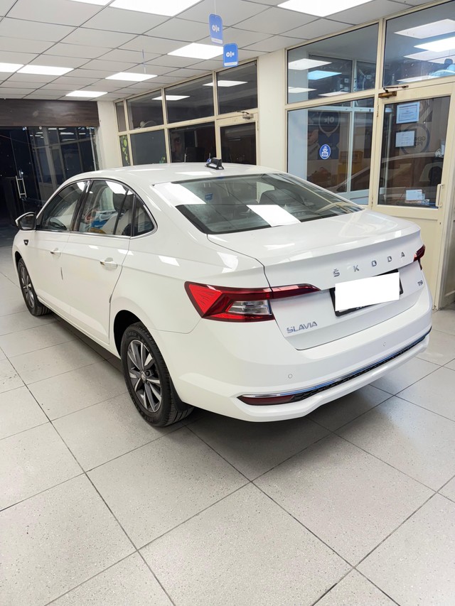 Second-hand 2023 Skoda Slavia 1.5 TSI Style DSG for sale in Amritsar-5
