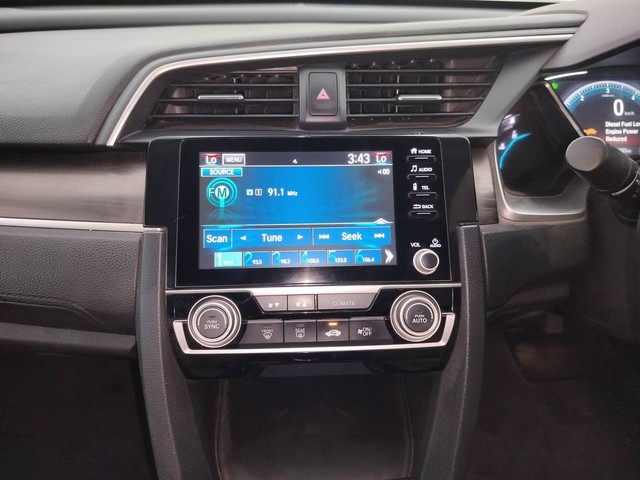 Second-hand 2019 Honda Civic ZX Diesel for sale in Coimbatore-38