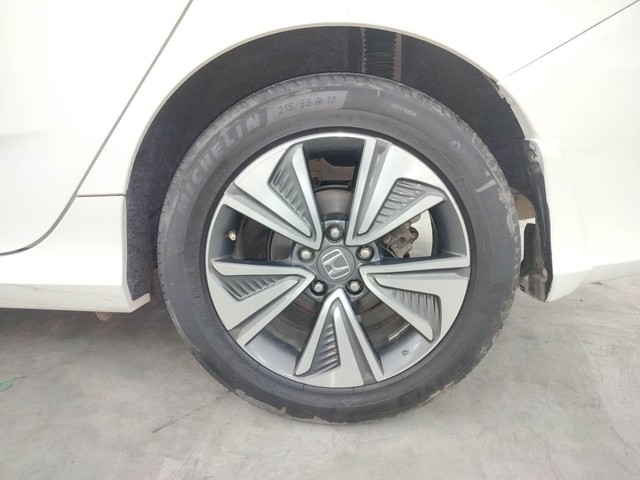 Second-hand 2019 Honda Civic ZX Diesel for sale in Coimbatore-19