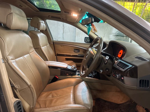 Second-hand 2007 BMW 7 Series 730Ld Sedan for sale in Hyderabad-4