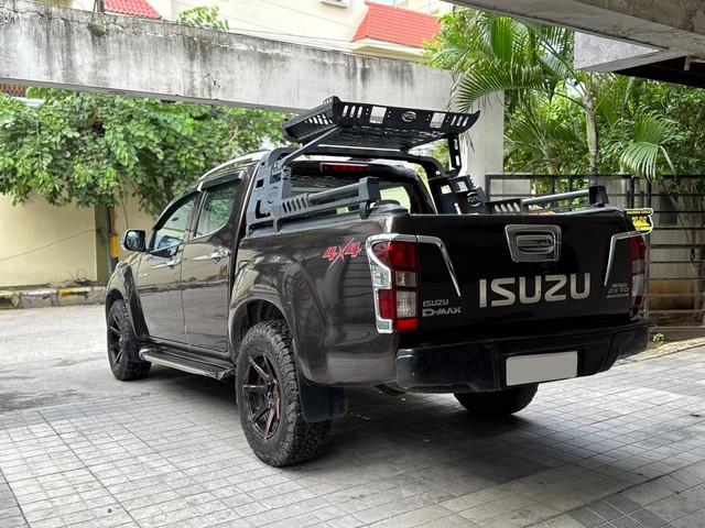 Second-hand 2017 Isuzu D-Max Space Cab Flat Deck for sale in Hyderabad-5