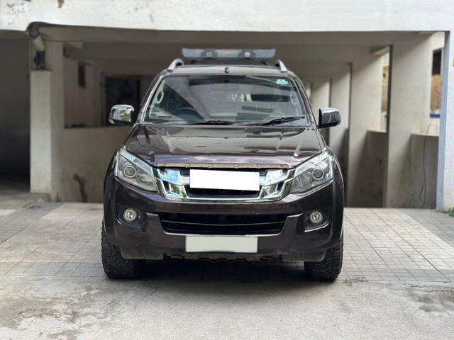 Second-hand 2017 Isuzu D-Max Space Cab Flat Deck for sale in Hyderabad-3