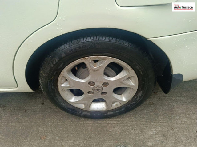 Second-hand 2013 Renault Scala RxL for sale in Mumbai-16