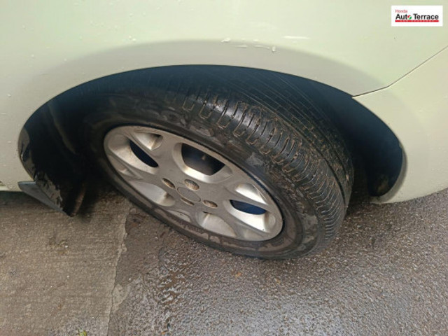 Second-hand 2013 Renault Scala RxL for sale in Mumbai-17