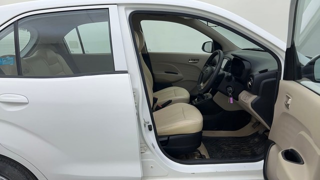 Second-hand 2019 Hyundai Santro Asta for sale in Ahmedabad-15