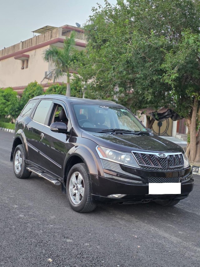 Second-hand 2014 Mahindra XUV500 W8 2WD for sale in Amritsar