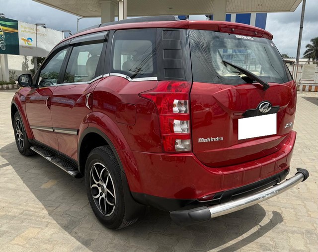 Second-hand 2012 Mahindra XUV500 1.99 FWD W8 for sale in Shimoga-9