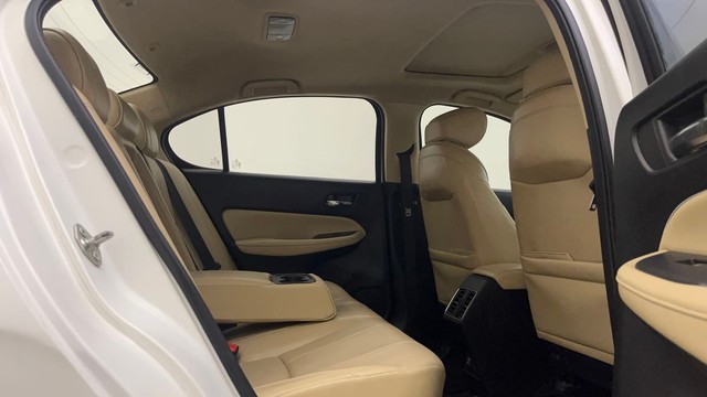 Second-hand 2022 Honda City ZX MT for sale in Hyderabad-32