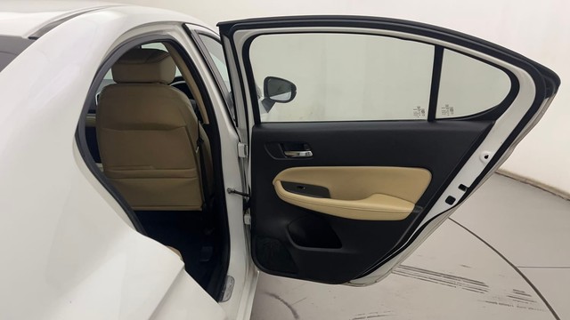 Second-hand 2022 Honda City ZX MT for sale in Hyderabad-29