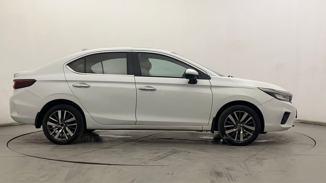 Second-hand 2022 Honda City ZX MT for sale in Hyderabad-2