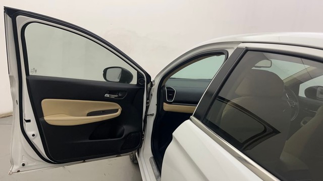 Second-hand 2022 Honda City ZX MT for sale in Hyderabad-24