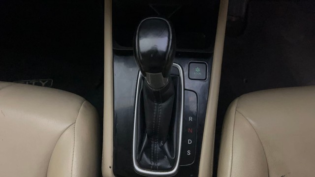 Second-hand 2022 Honda City ZX MT for sale in Hyderabad-12