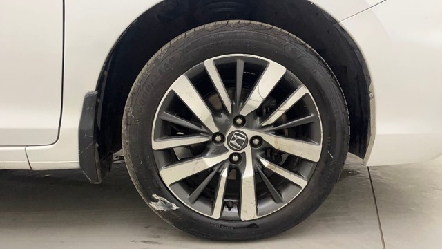 Second-hand 2022 Honda City ZX MT for sale in Hyderabad-17