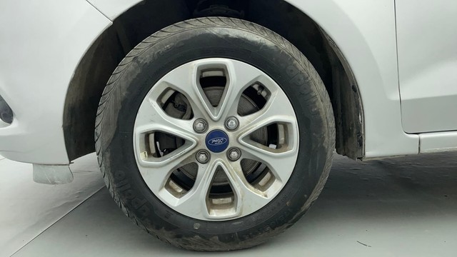 Second-hand 2018 Ford Figo Titanium AT 2019-2020 for sale in Ahmedabad-20