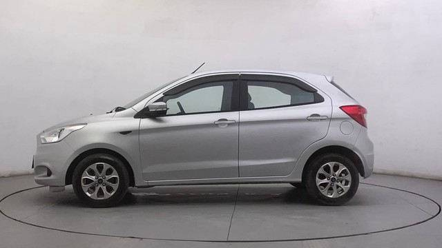Second-hand 2018 Ford Figo Titanium AT 2019-2020 for sale in Ahmedabad-6