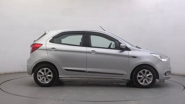 Second-hand 2018 Ford Figo Titanium AT 2019-2020 for sale in Ahmedabad-2
