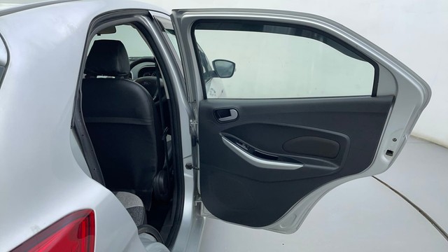 Second-hand 2018 Ford Figo Titanium AT 2019-2020 for sale in Ahmedabad-25