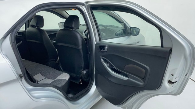 Second-hand 2018 Ford Figo Titanium AT 2019-2020 for sale in Ahmedabad-35