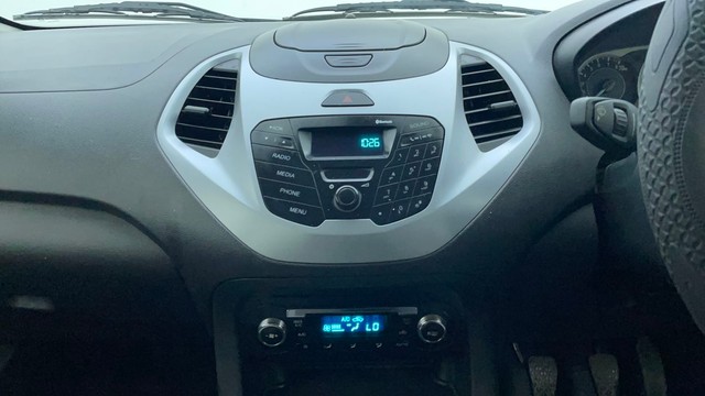 Second-hand 2018 Ford Figo Titanium AT 2019-2020 for sale in Ahmedabad-30
