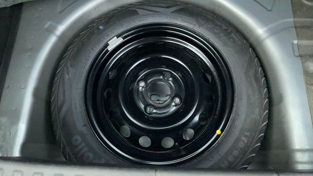 Second-hand 2018 Ford Figo Titanium AT 2019-2020 for sale in Ahmedabad-21