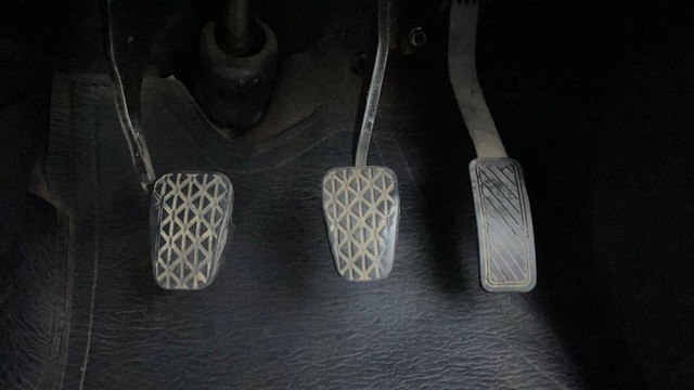 Second-hand 2018 Ford Figo Titanium AT 2019-2020 for sale in Ahmedabad-14