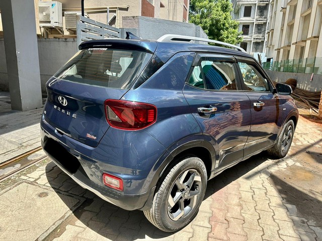 Second-hand 2020 Hyundai Venue SX Plus Turbo DCT for sale in Chennai-6