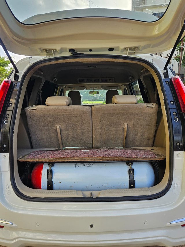 Second-hand 2021 Maruti Ertiga CNG VXI for sale in Kolhapur-10