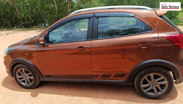Second-hand 2020 Ford Freestyle Titanium Plus Petrol BSIV for sale in Thiruvananthapuram-2