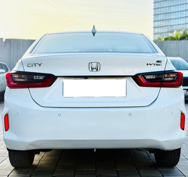 Second-hand 2021 Honda City V CVT for sale in Surat-1