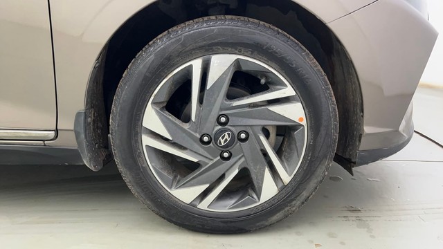 Second-hand 2021 Hyundai i20 Asta Turbo iMT for sale in Kolkata-17